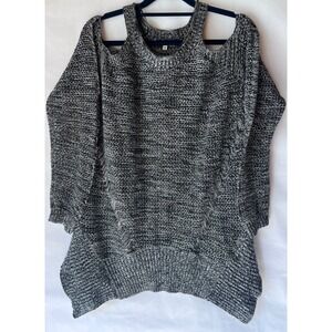 Willow & Clay Black White Knit Cold Shoulder Sweater Tunic Top